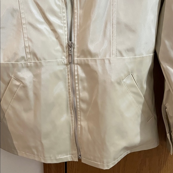 RAVE Jacket - Picture 3 of 7